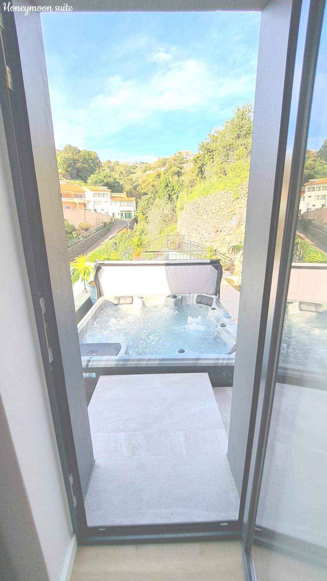 Espirito Do Mar - Premium Villa With Jacuzzi Estreito Da Calheta Eksteriør billede